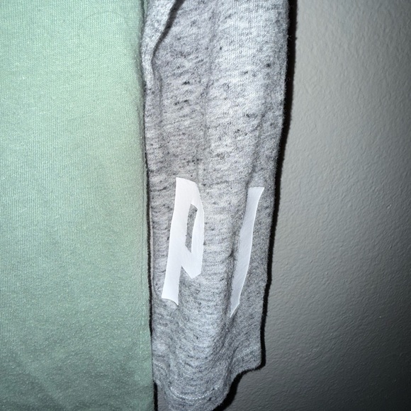 VS PINK Tee - Picture 6 of 6